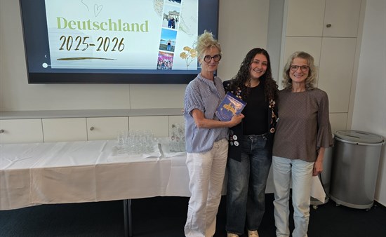 v.l.n.r. Anna Kollig-Kohns, Antonia Bienzobas, Dr. Ina Laute
